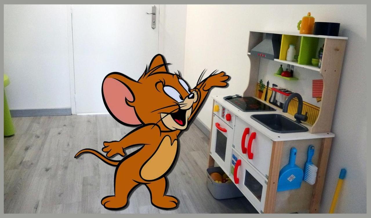 Avec Salle De Jeux Privee,10min De Transport En Commun 6 Couchages Apartment *